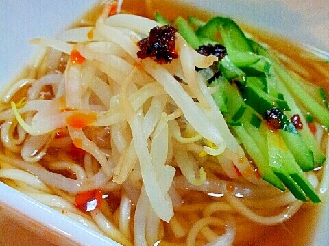 もやしときゅうりのせ✿ピリ辛❤冷麺